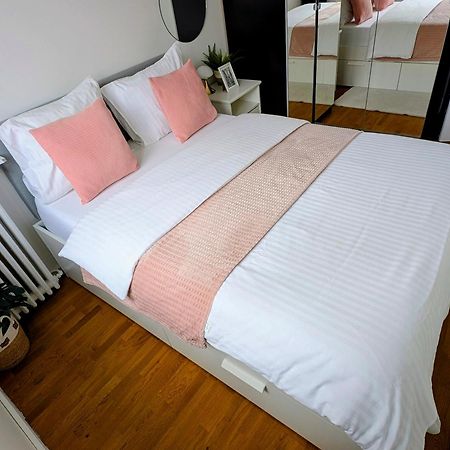 Entire 60M2 Apartment - Close To Paris - Parking - Kitchen - 2Min Rerb - Olympic'24 Bourg-la-Reine Bagian luar foto