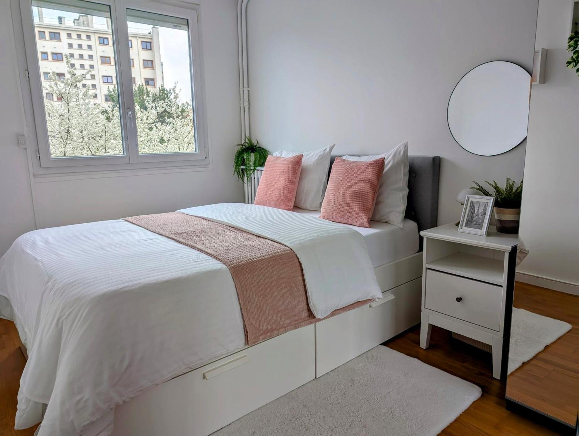 Entire 60M2 Apartment - Close To Paris - Parking - Kitchen - 2Min Rerb - Olympic'24 Bourg-la-Reine Bagian luar foto